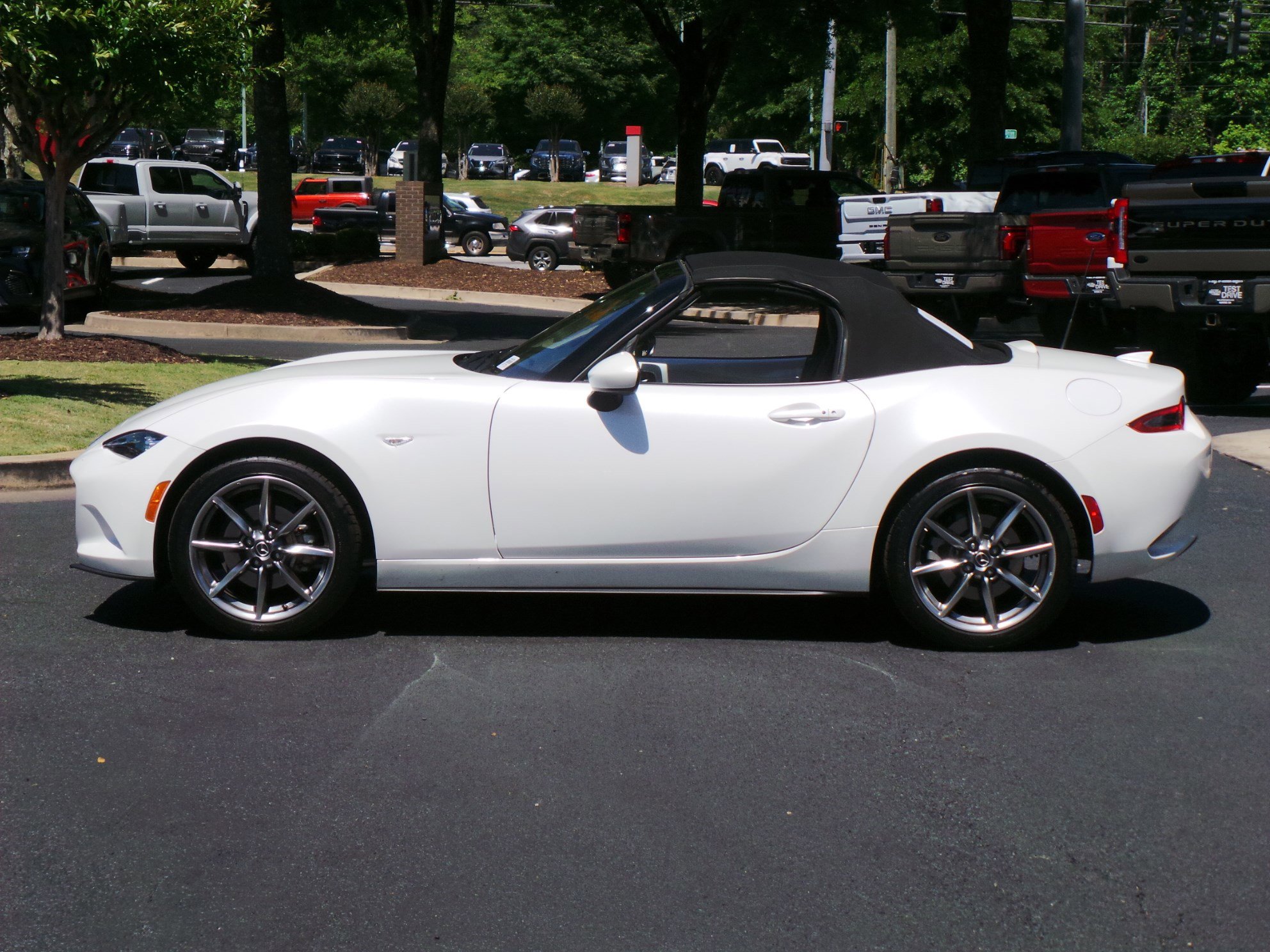 Certified 2023 MAZDA MX-5 Miata Grand Touring RWD image 5