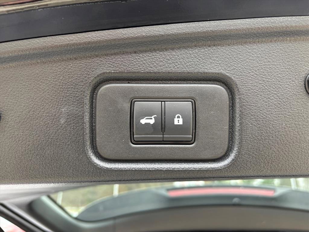 Certified 2024 Nissan Pathfinder SL image 25