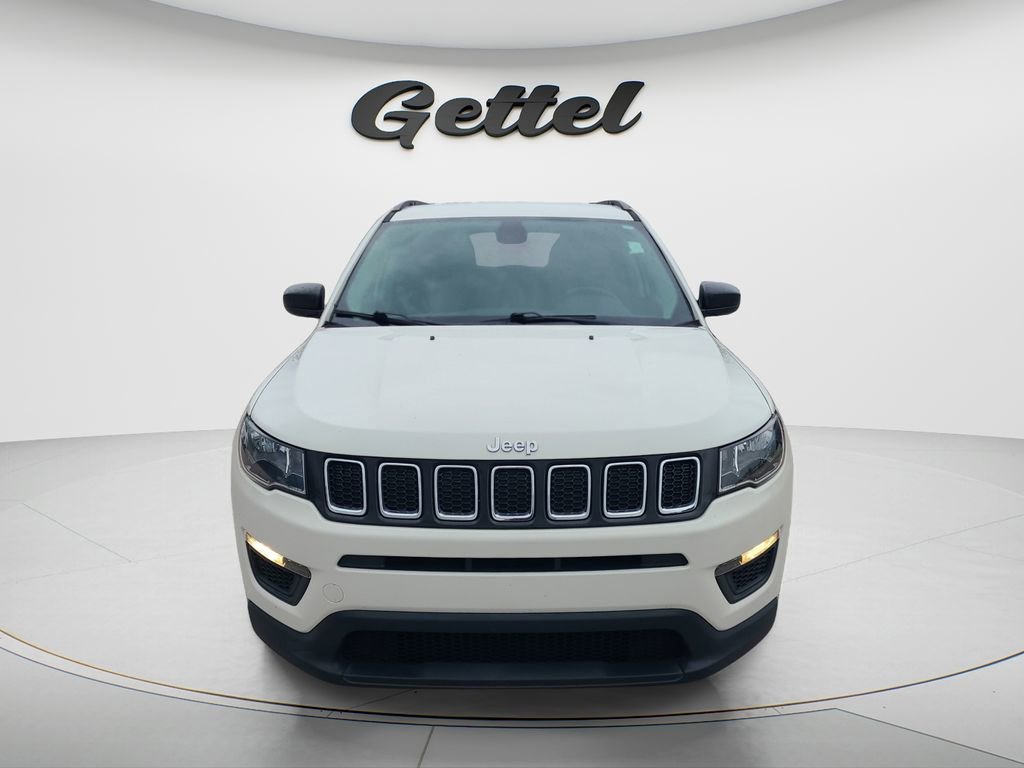 Used 2020 Jeep Compass Sport w/ Cold Weather Group AWD/4WD image 2