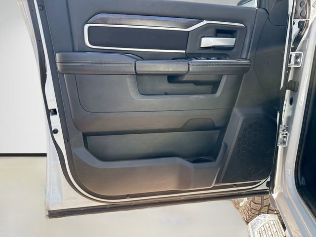 Used 2024 RAM 3500 Big Horn AWD/4WD image 23