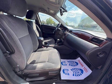 Used 2011 Chevrolet Impala LT image 15