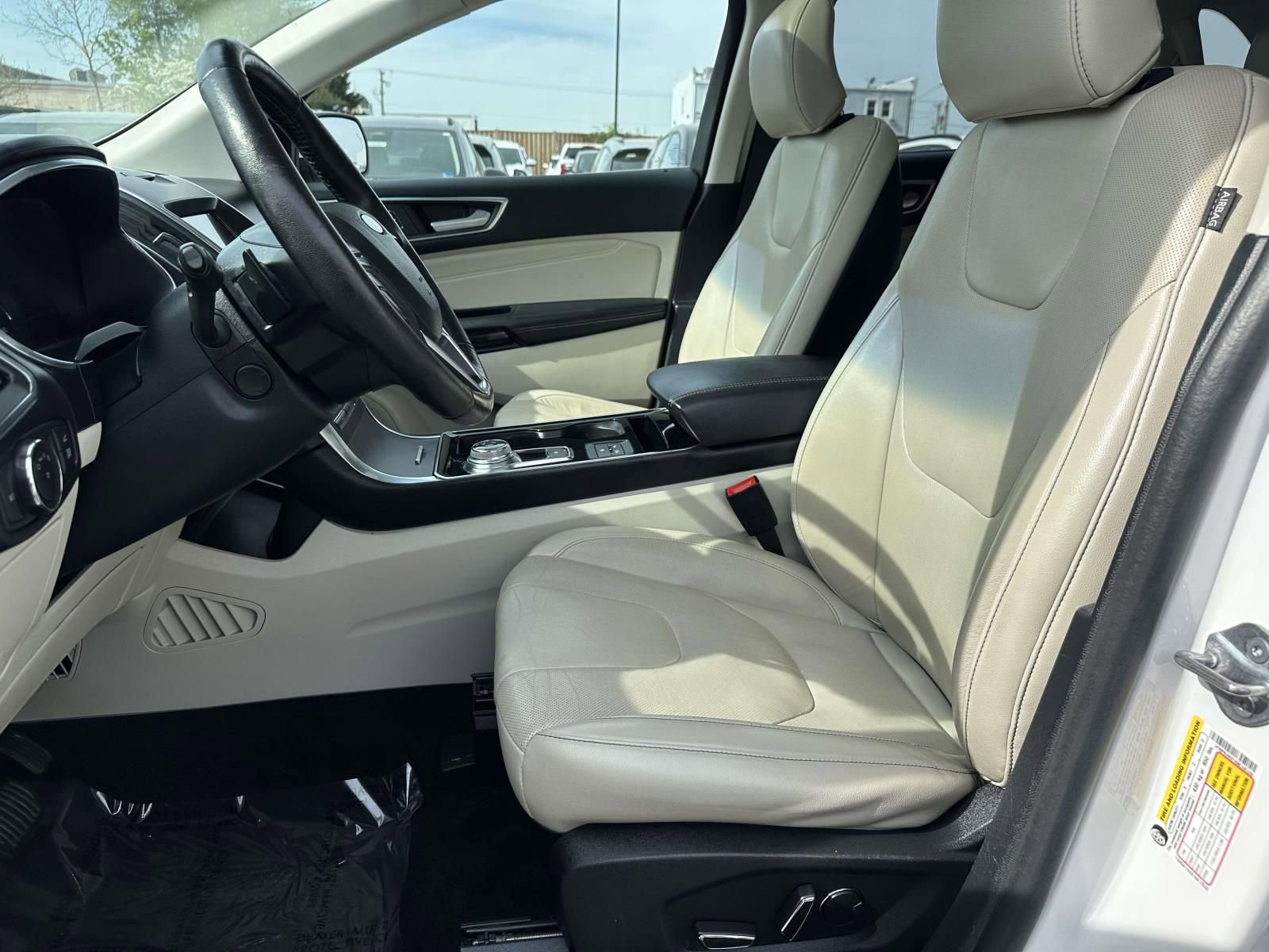 Used 2019 Ford Edge Titanium w/ Equipment Group 301A image 22