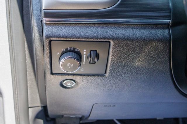 Used 2021 Jeep Grand Cherokee Limited AWD/4WD image 24