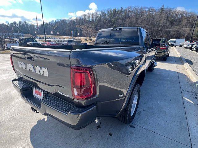 New 2025 RAM 3500 Limited image 3
