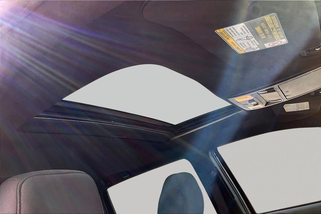 Used 2016 Toyota Tacoma TRD Sport image 28