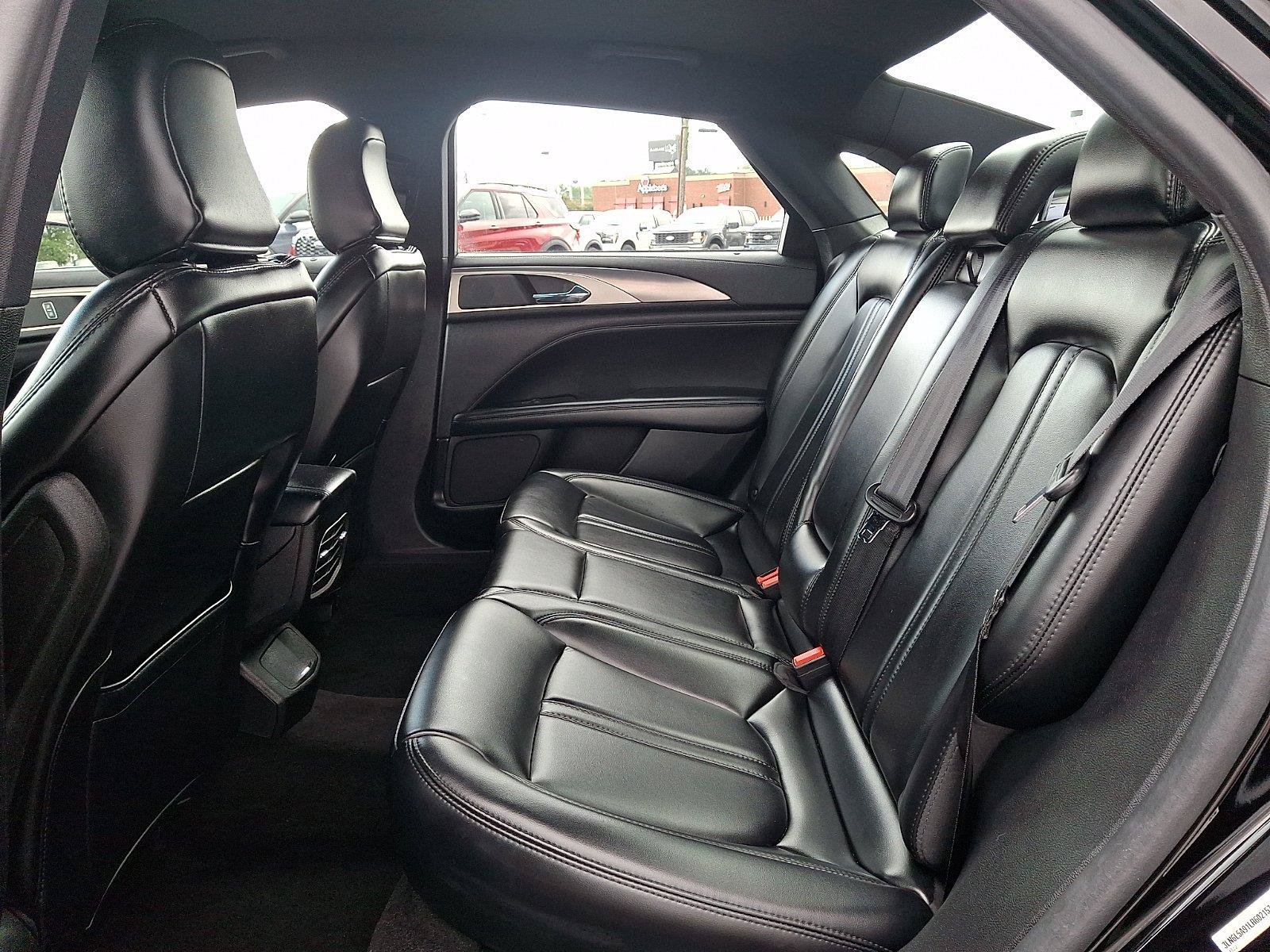 Used 2020 Lincoln MKZ FWD image 12
