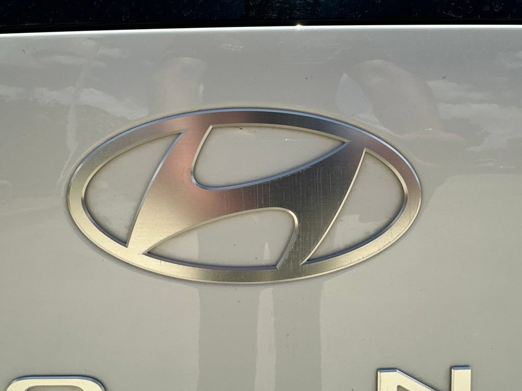 Used 2024 Hyundai Kona Limited AWD/4WD image 25