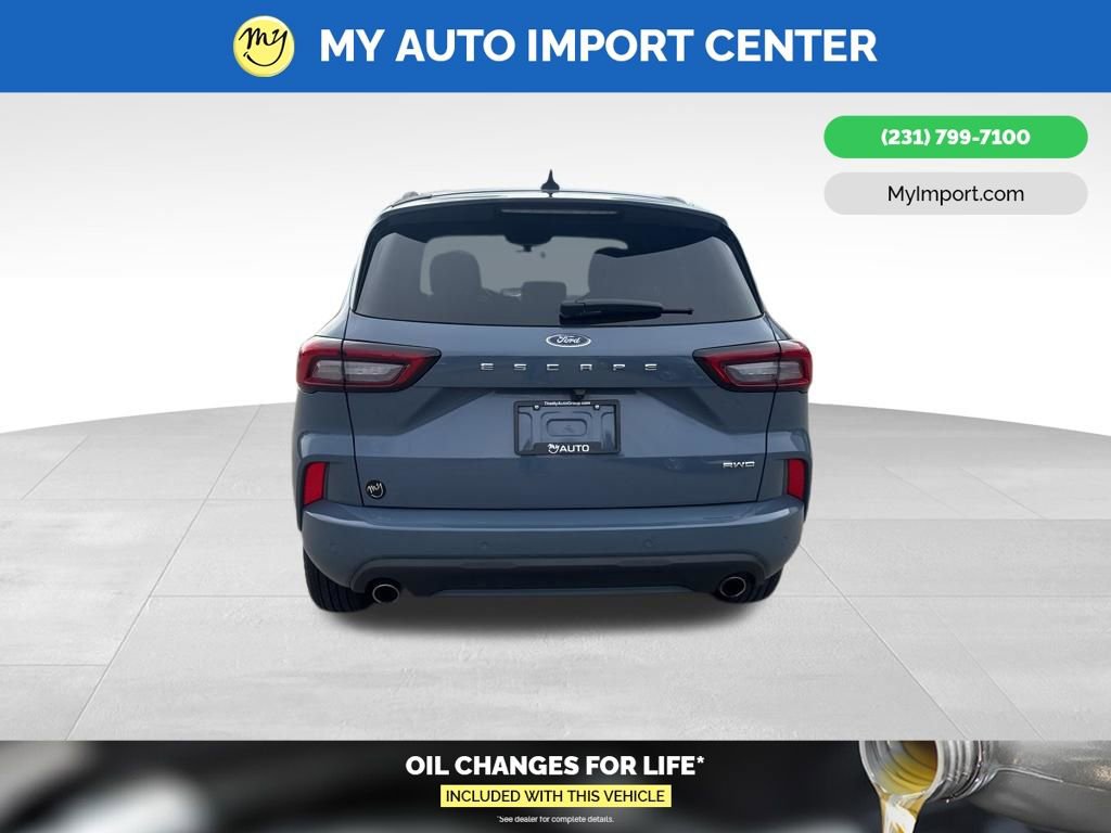 Used 2024 Ford Escape ST-Line w/ Tech Pack #1 AWD/4WD image 6