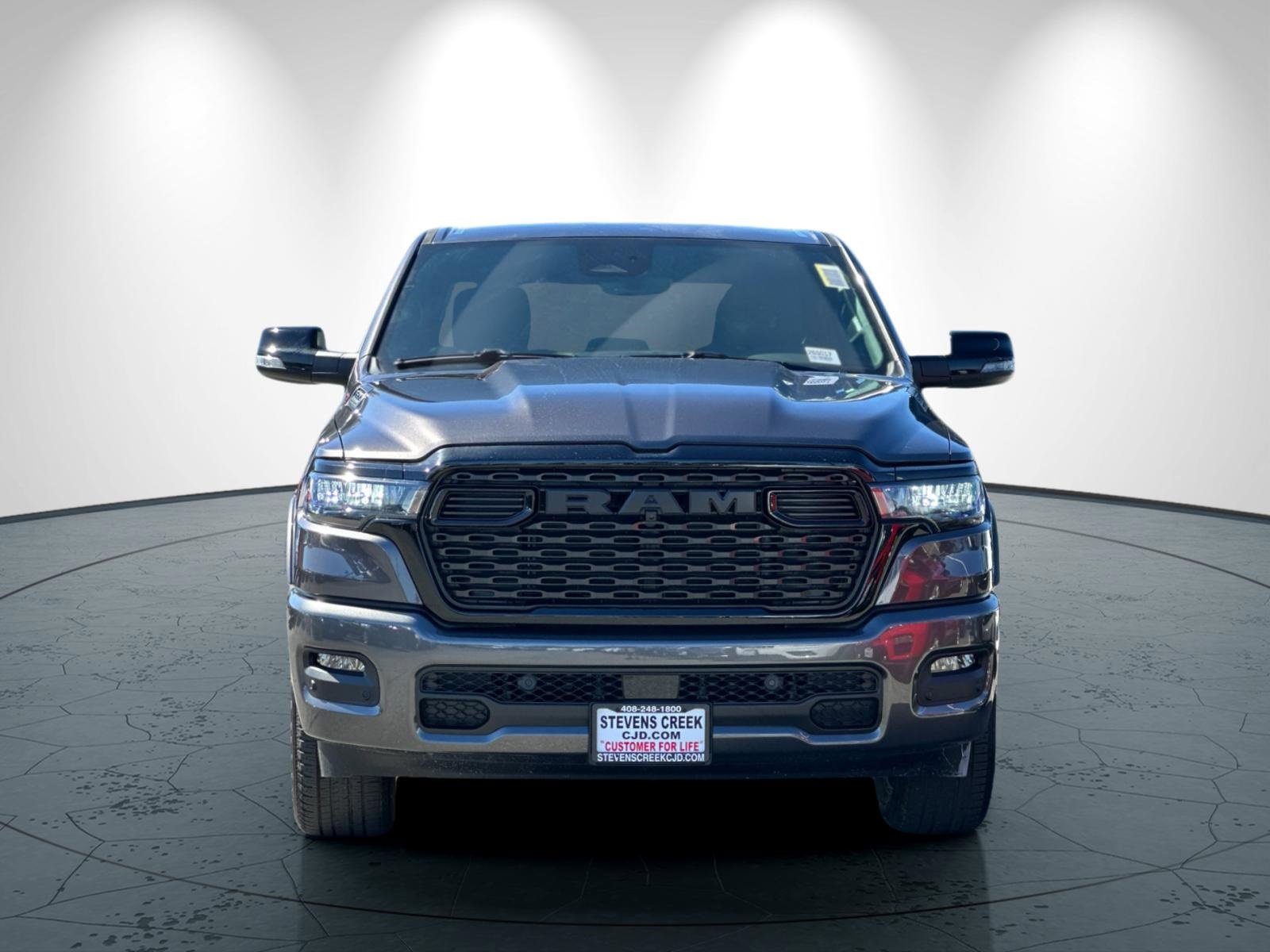 New 2026 RAM 1500 4x4 Crew Cab image 9