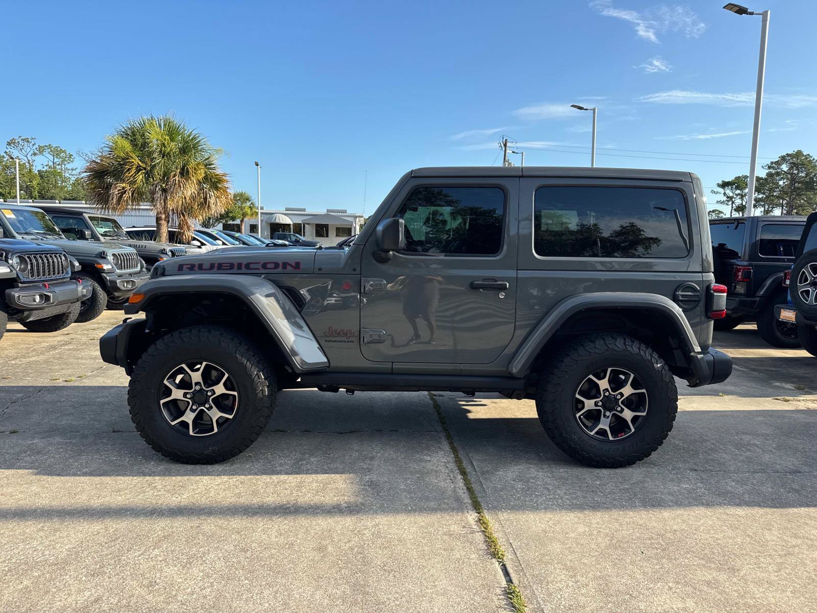 Used 2019 Jeep Wrangler Rubicon w/ Steel Bumper Group AWD/4WD image 6