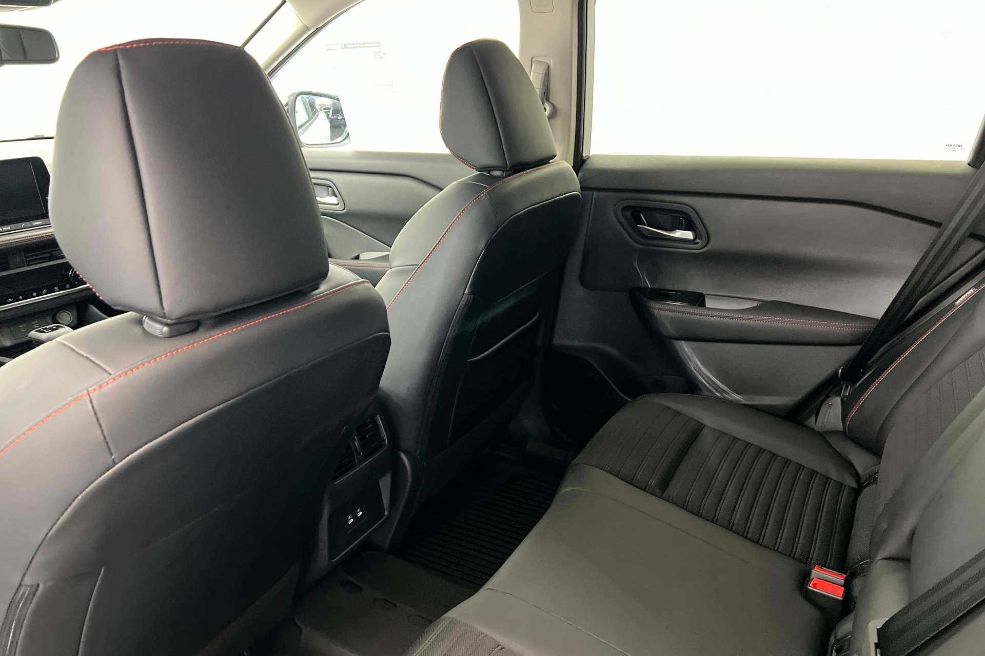 New 2026 Nissan Rogue SV w/ Rock Creek Premium Package AWD/4WD image 19