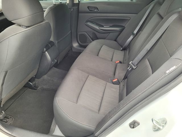 Used 2024 Nissan Altima 2.5 SV image 18