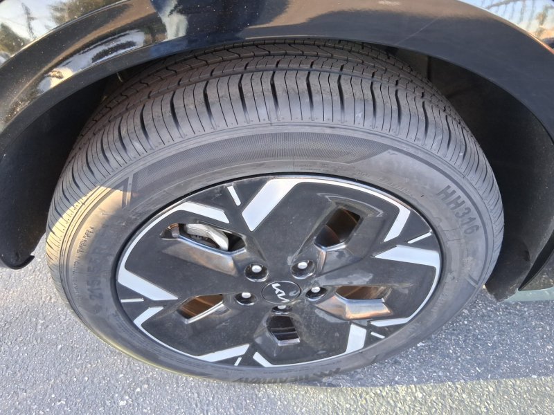 Used 2023 Kia Niro Wind w/ Wind Preserve Package FWD image 19