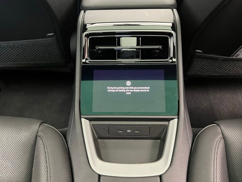 Used 2024 Porsche Panamera image 17