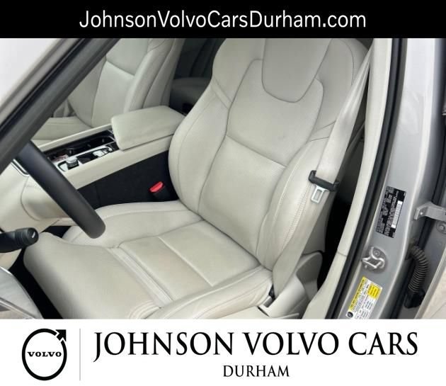 Used 2023 Volvo XC60 B5 Ultimate FWD image 8