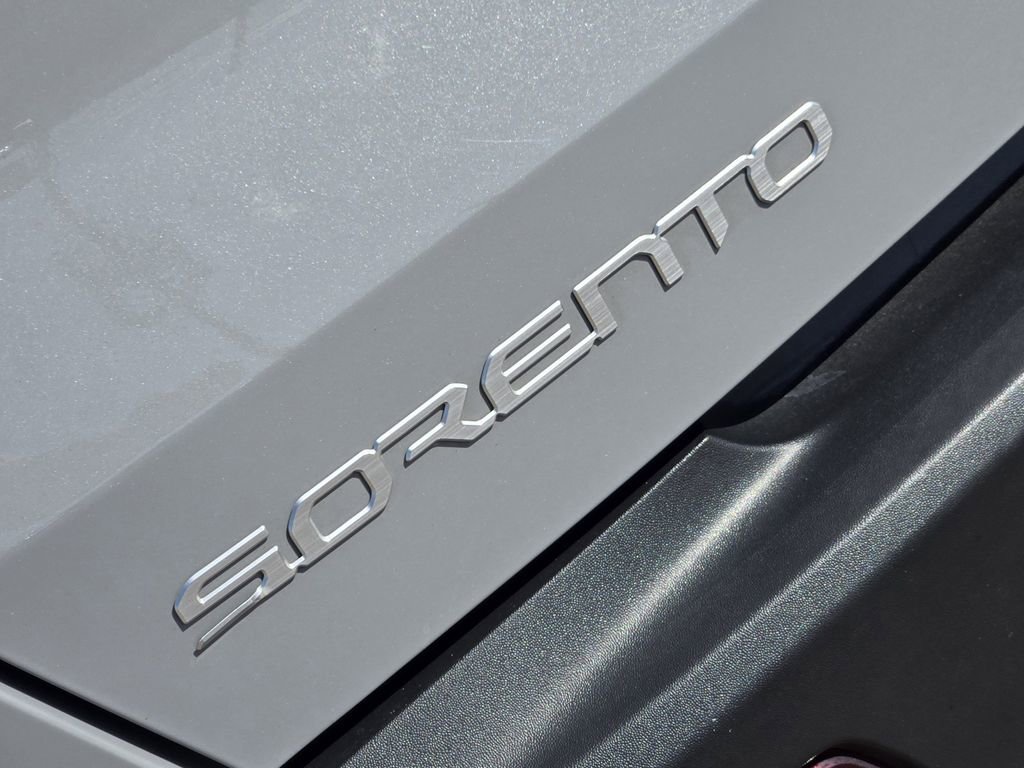 Certified 2023 Kia Sorento X-Line EX image 9