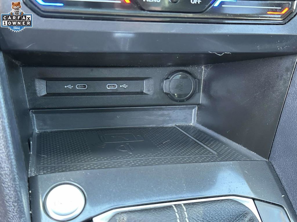 Used 2022 Volkswagen Tiguan SE w/ Panoramic Sunroof Package AWD/4WD image 30