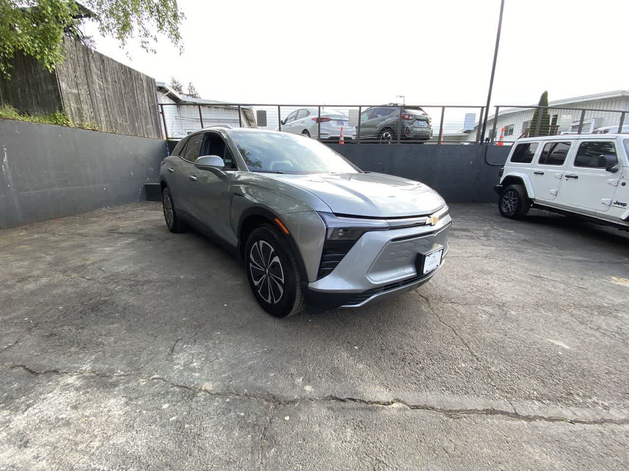 Used 2024 Chevrolet Blazer EV LT AWD/4WD image 8