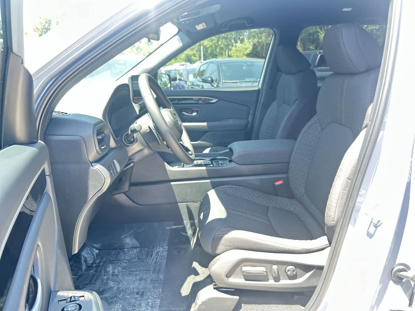 New 2026 Honda Pilot Sport image 11