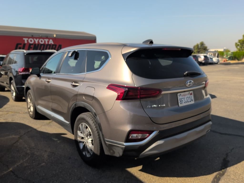 Used 2019 Hyundai Santa Fe SE image 5