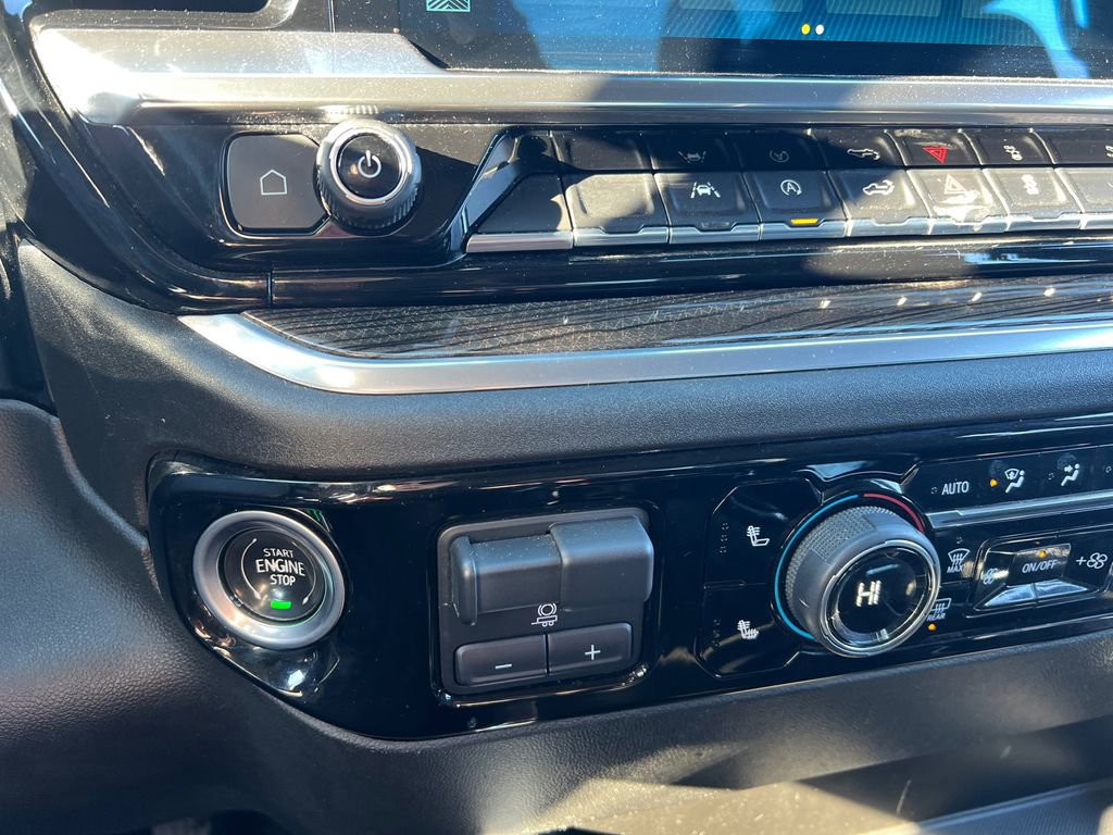 Used 2023 Chevrolet Silverado 1500 RST image 21