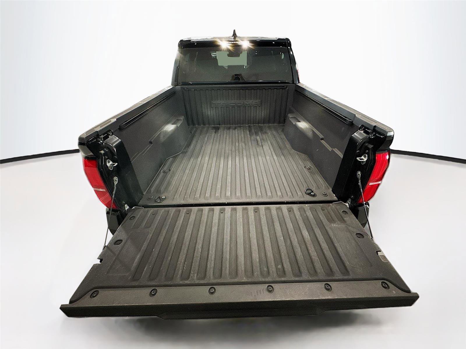 Used 2024 Toyota Tacoma TRD Sport image 18