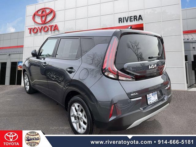 Used 2023 Kia Soul LX w/ LX Technology Package image 7