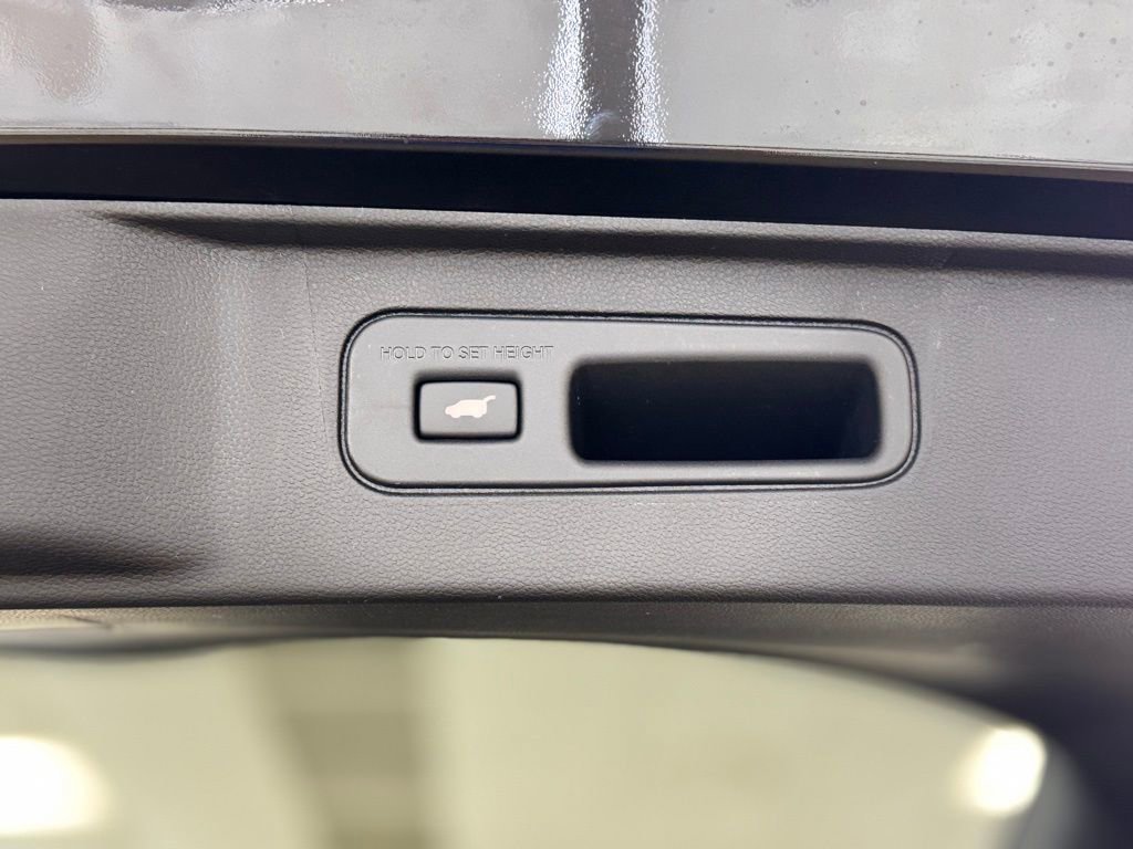 New 2026 Honda Pilot Touring image 25