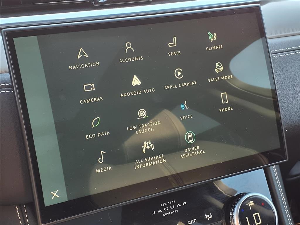 Used 2025 Jaguar F-PACE R-Dynamic S image 11