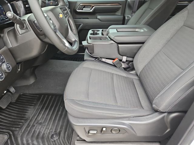 Used 2025 Chevrolet Silverado 2500 LT w/ Safety Package image 16