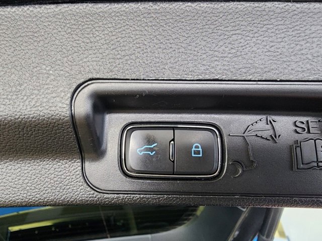 Used 2020 Ford Explorer ST w/ ST Street Pack image 15