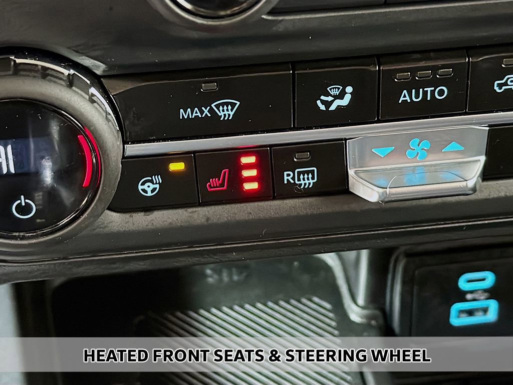 Used 2025 Ford Bronco Badlands image 7