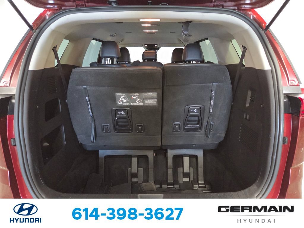 Used 2023 Kia Carnival LX FWD image 21