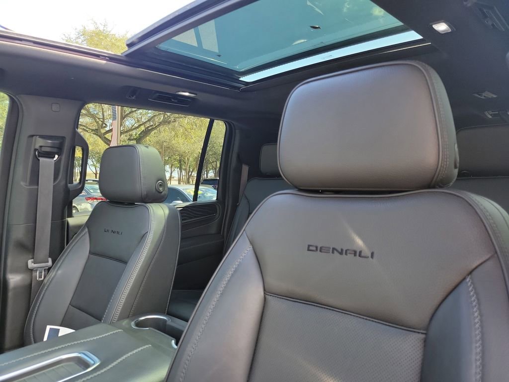 Certified 2022 GMC Yukon XL Denali image 25