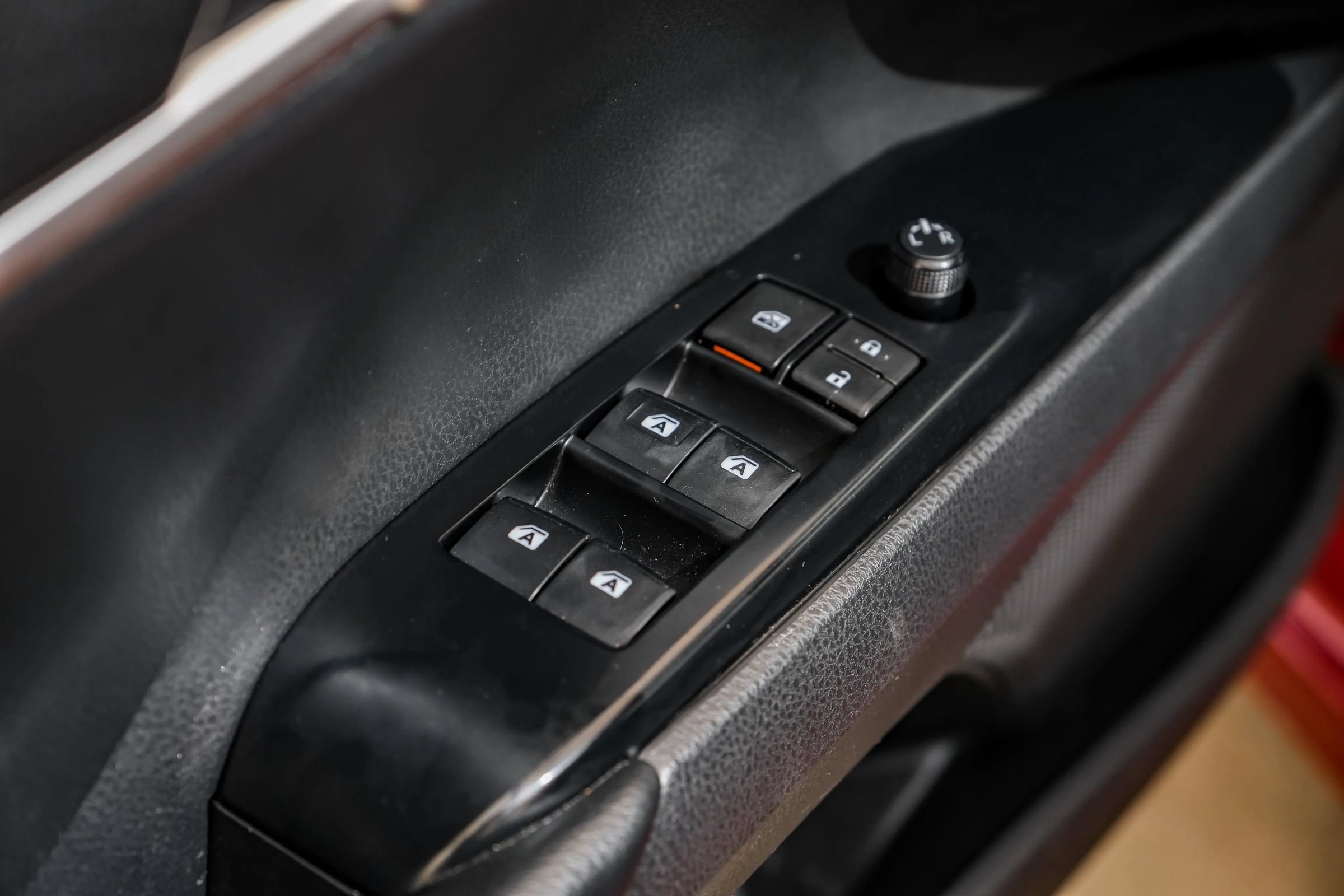 Used 2018 Toyota Camry SE FWD image 44