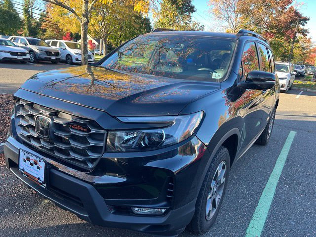 Certified 2023 Honda Passport TrailSport image 3
