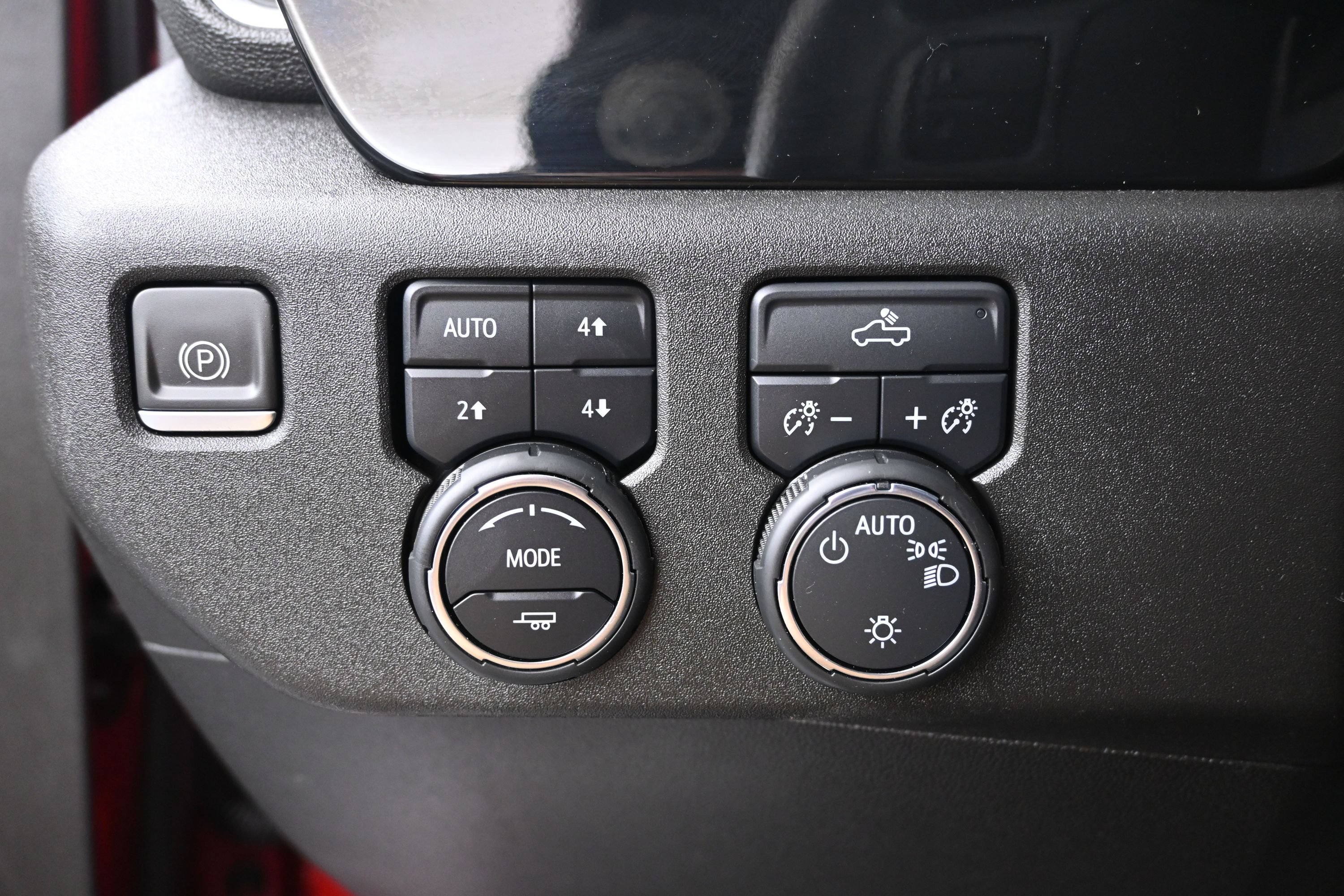 Used 2023 Chevrolet Silverado 1500 LT AWD/4WD image 12