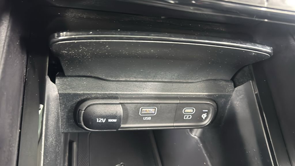 Used 2025 Kia Telluride S image 29