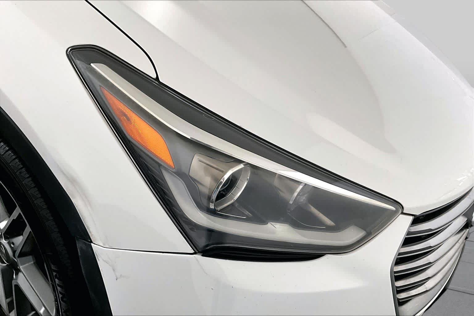 Used 2017 Hyundai Santa Fe Limited AWD/4WD image 27