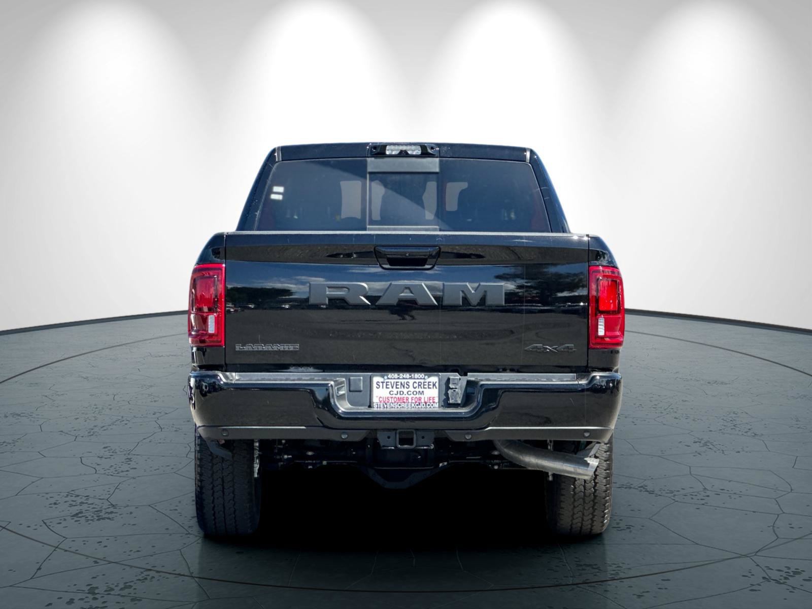 New 2026 RAM 2500 Laramie AWD/4WD image 5