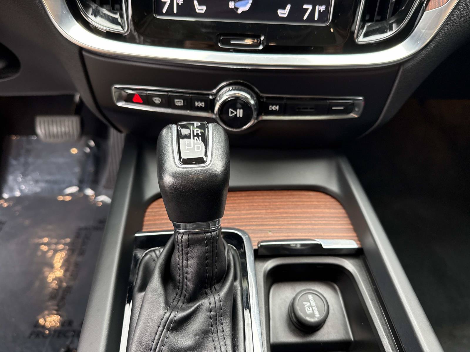 Used 2019 Volvo S60 T5 Momentum w/ Premium Package FWD image 29