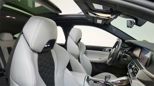 Used 2023 BMW X6 M image 21