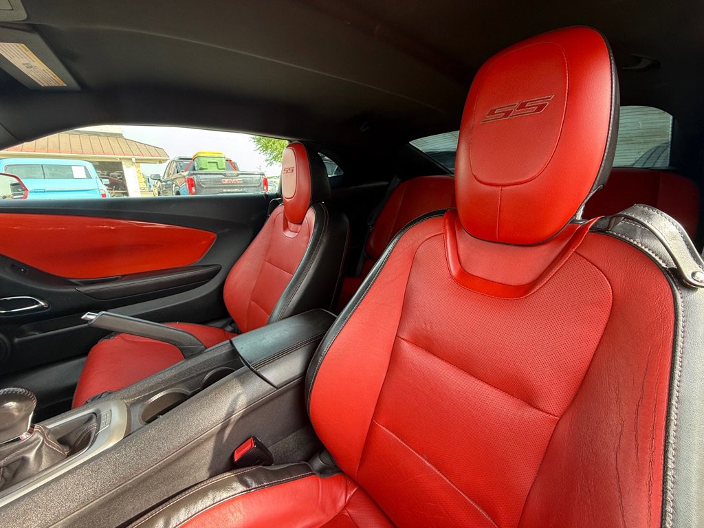 Used 2011 Chevrolet Camaro SS w/ RS Package RWD image 16