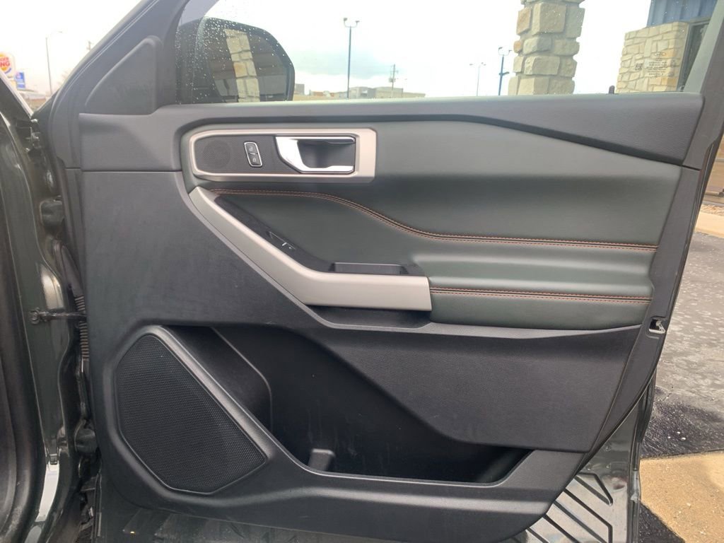 Used 2022 Ford Explorer Timberline image 18