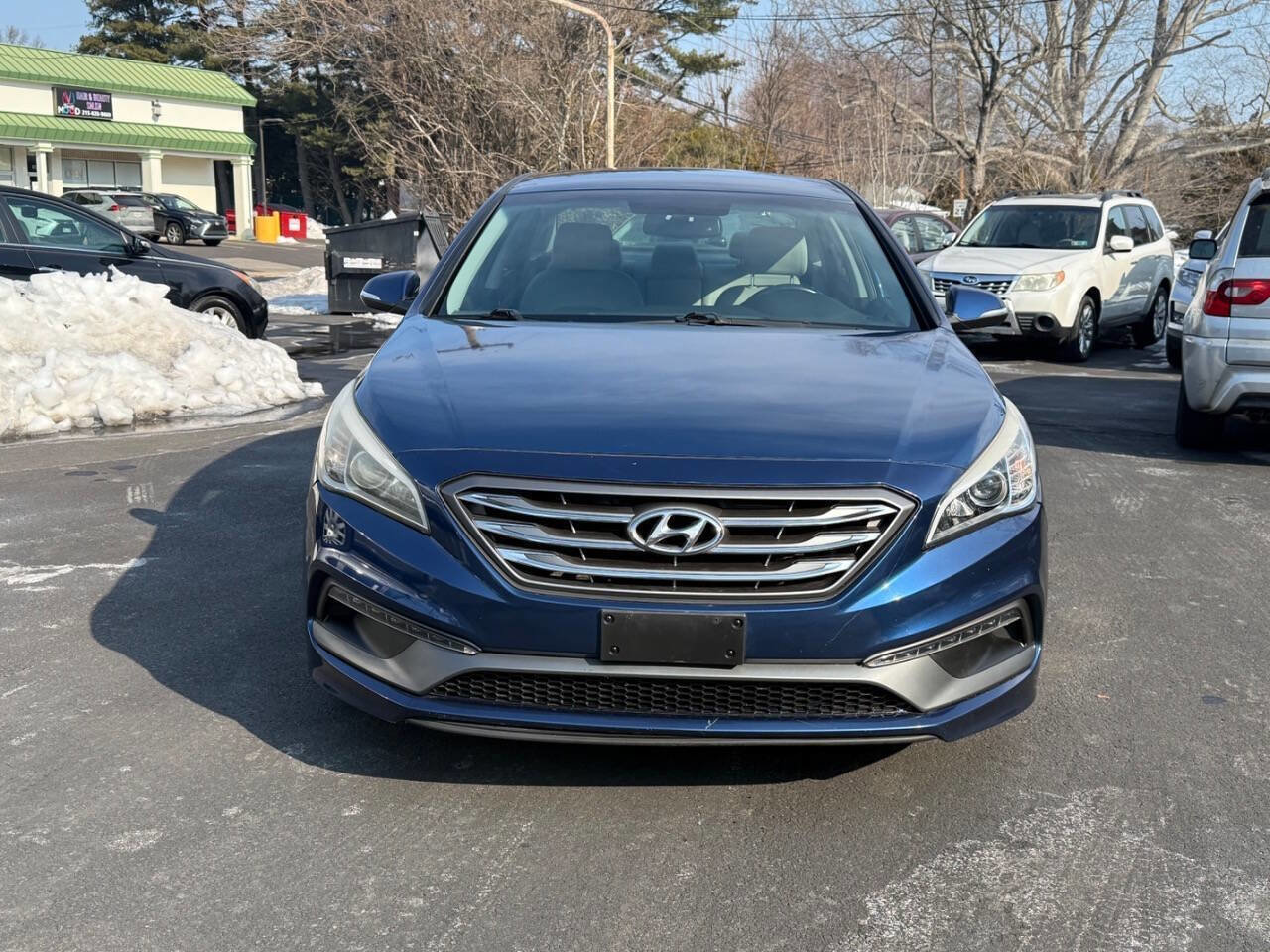 Used 2015 Hyundai Sonata Sport w/ Option Group 04 FWD image 3