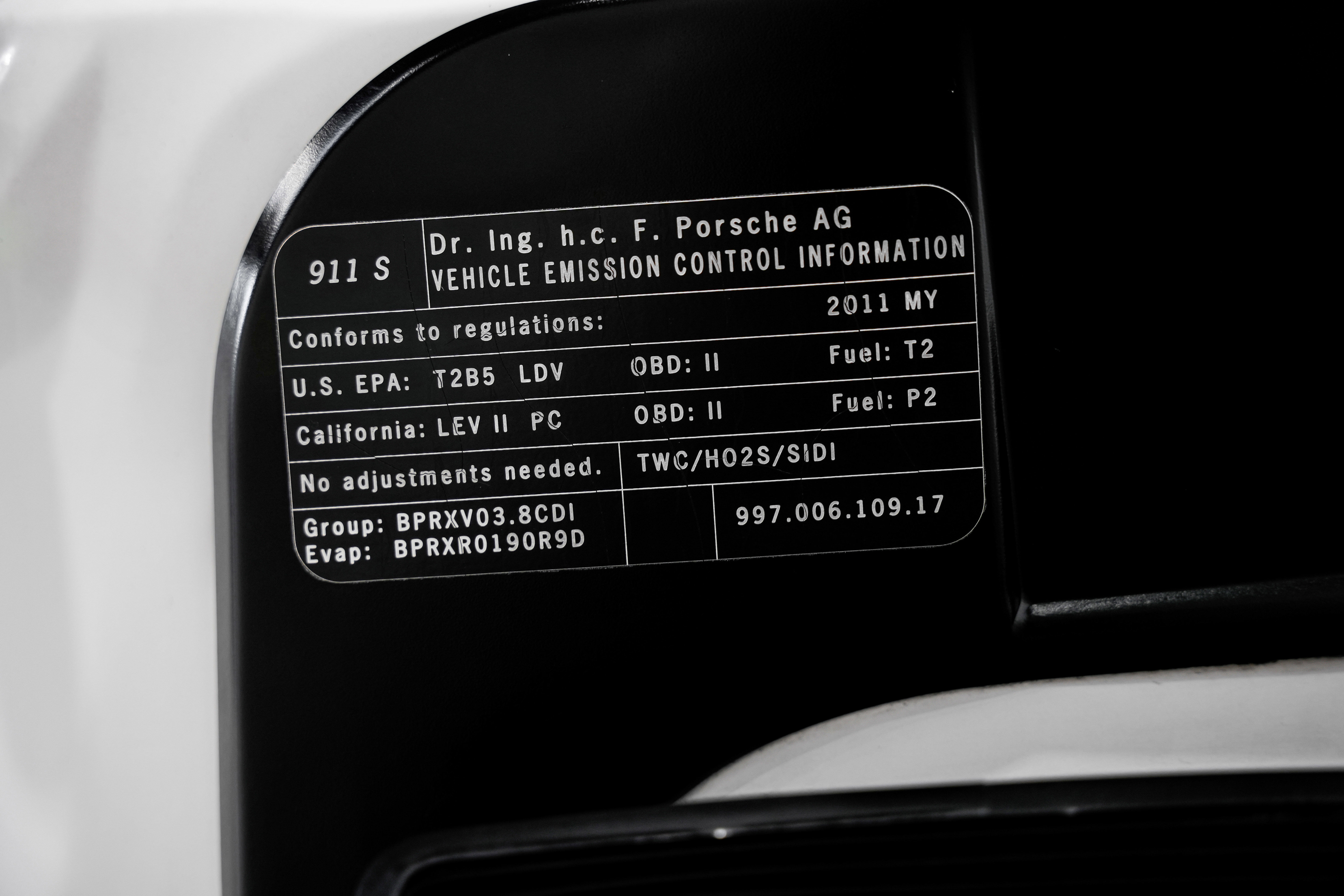 Used 2011 Porsche 911 Carrera S image 40