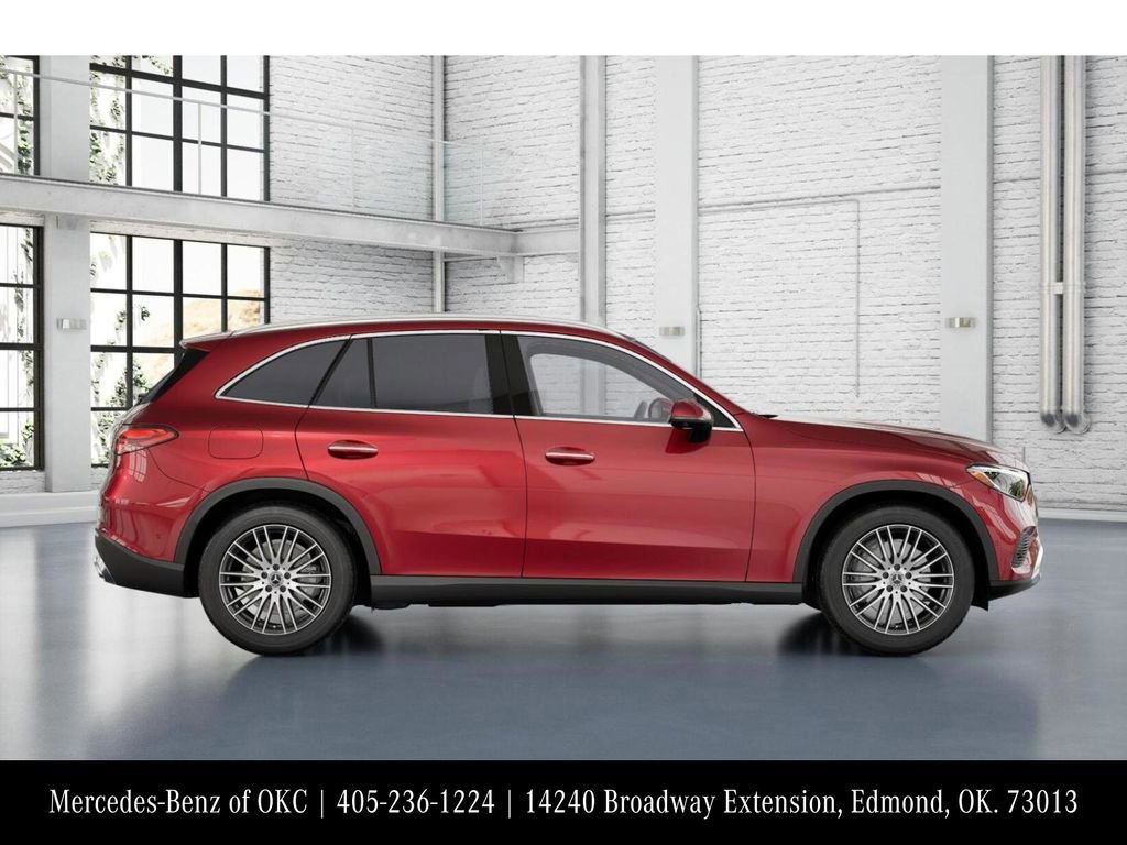 Used 2026 Mercedes-Benz GLC 300 4MATIC image 2
