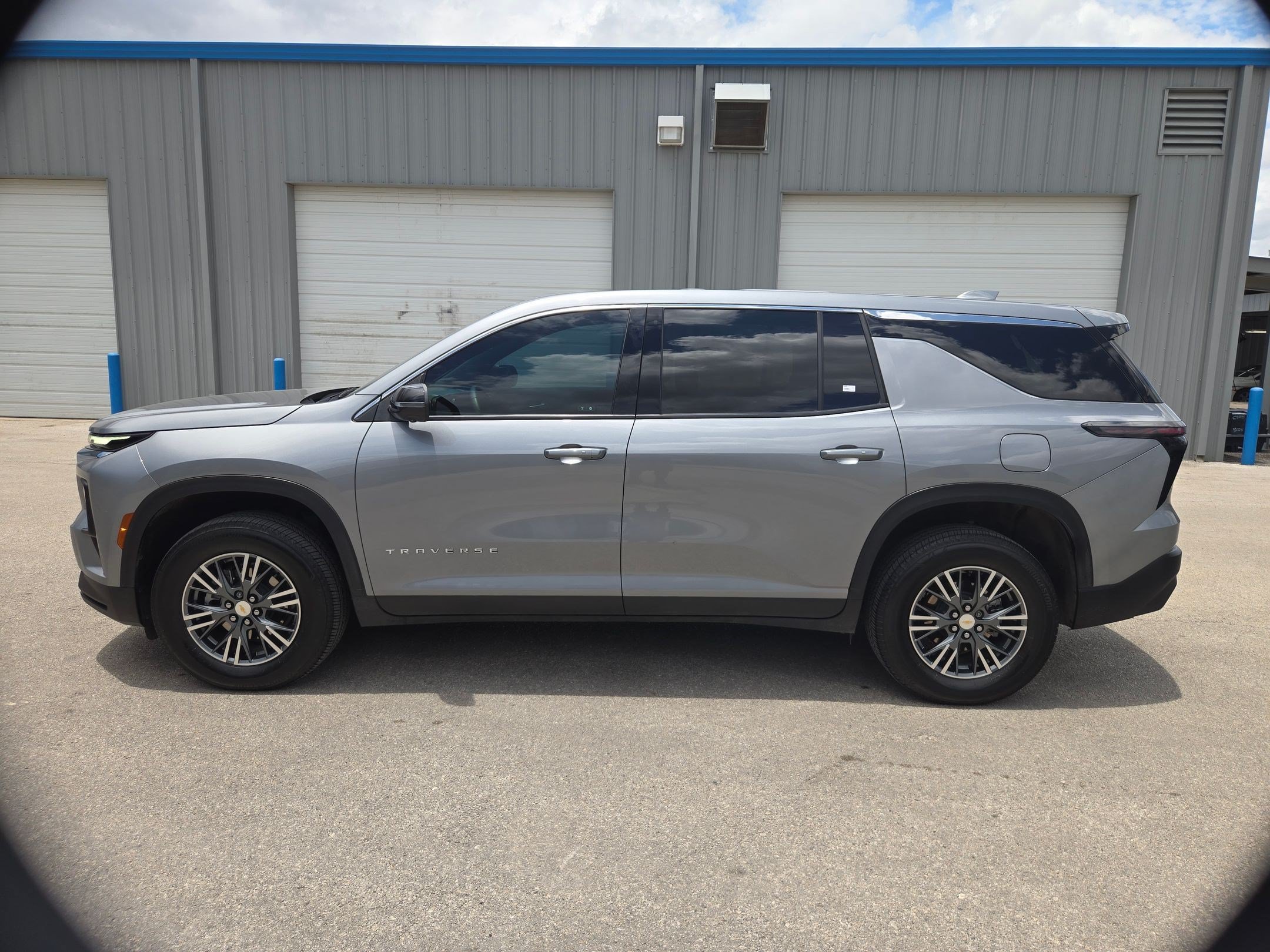Certified 2024 Chevrolet Traverse LS FWD image 6
