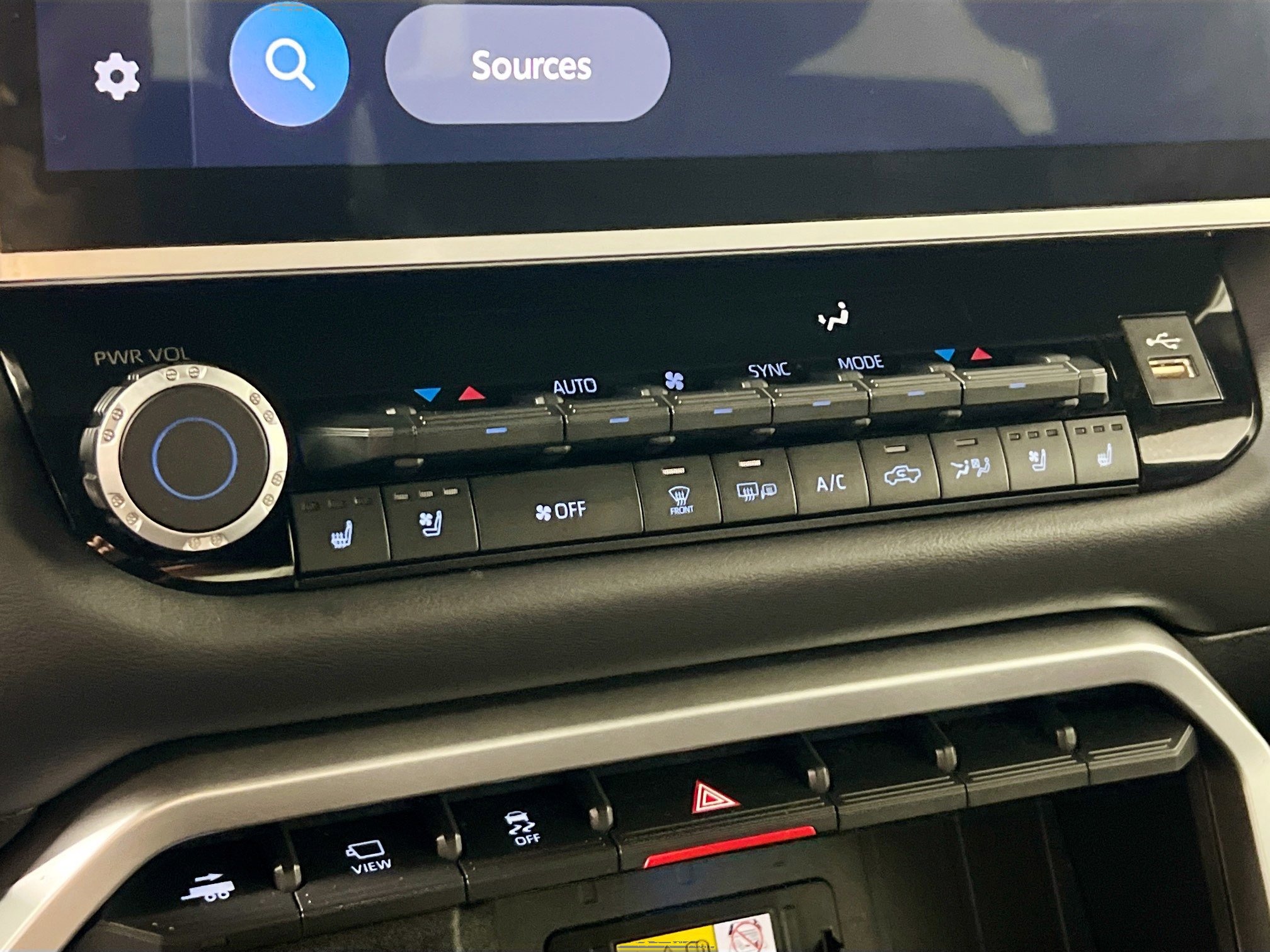 Used 2024 Toyota Tundra Platinum image 27