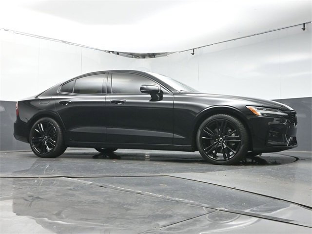 Used 2024 Volvo S60 B5 Plus image 29